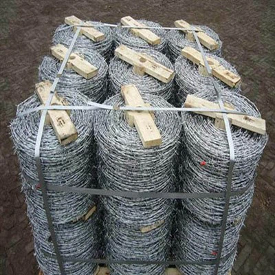 Hot Dipped Galvanized Double Strand Barbed Wire Roll For Farm Fencing